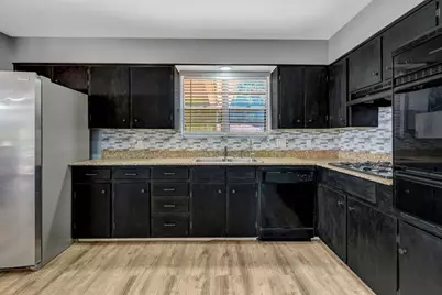 810 Arthur Drive, Arlington, TX 76013 - Photo 4