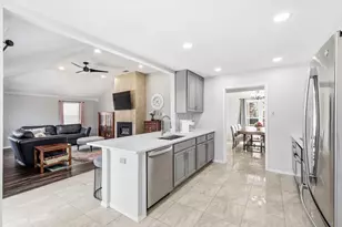 624 Phillips Dr, Coppell, TX 75019 - Photo 14