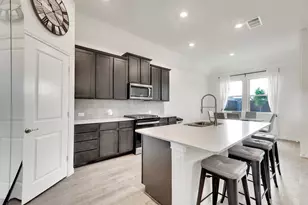 3303 Brady Starr Dr, Aubrey, TX 76227 - Photo 8