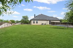 12633 Drexler Pl, Benbrook, TX 76126 - Photo 40