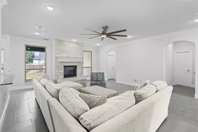 12633 Drexler Place, Benbrook, TX 76126 - Photo 6