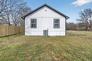 705 S Third St E St, Dawson, TX 76639 - Photo 20