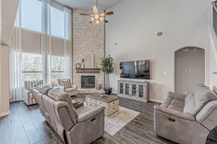 1205 Palo Duro Ct, Burleson, TX 76028 - Photo 8