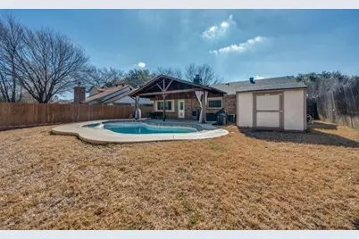2418 Slaton Drive, Grand Prairie, TX 75052 - Photo 20
