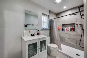 2418 Slaton Dr, Grand Prairie, TX 75052 - Photo 16