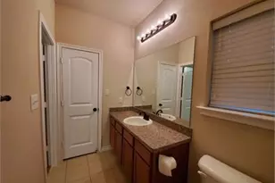 214 N Ricketts St, Sherman, TX 75092 - Photo 10