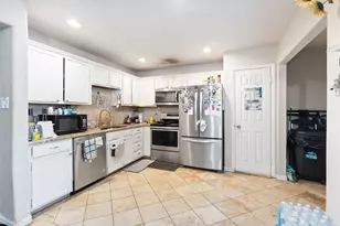 617 Towne House Ln, Richardson, TX 75081 - Photo 12