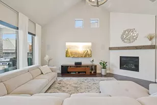 813 Boardwalk Wy, Little Elm, TX 76227 - Photo 6