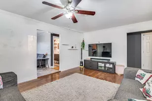 2406 Ridgecrest Dr, Garland, TX 75041 - Photo 6