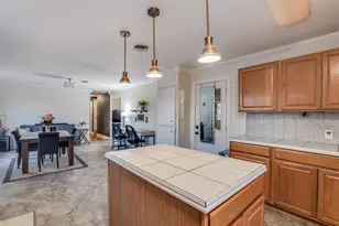 2406 Ridgecrest Dr, Garland, TX 75041 - Photo 14