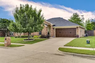 326 Sagebrush Ln, Waxahachie, TX 75165 - Photo 2