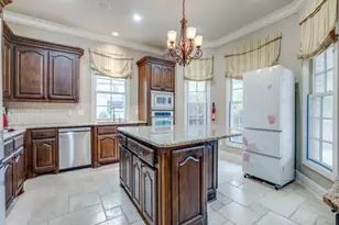 2624 Grail Maiden Ct, Lewisville, TX 75056 - Photo 10