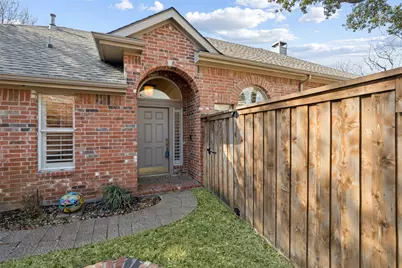 3801 Fairfax Drive, Bedford, TX 76021 - Photo 4