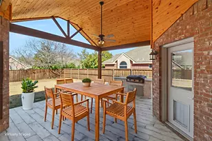 3600 Gallop Ct, Flower Mound, TX 75028 - Photo 10