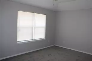 421 Myers Cir, Dallas, TX 75217 - Photo 10