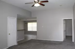 421 Myers Cir, Dallas, TX 75217 - Photo 4