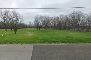 851 S 15th St, Corsicana, TX 75110 - Photo 1