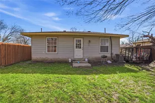 404 S 4th St, Crandall, TX 75114 - Photo 24