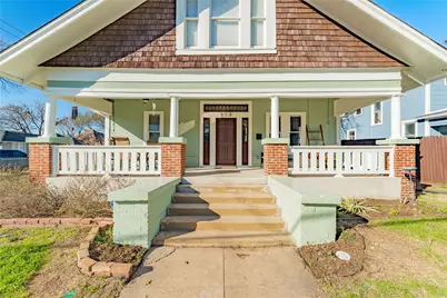 818 W Richmond Avenue, Fort Worth, TX 76110 - Photo 1