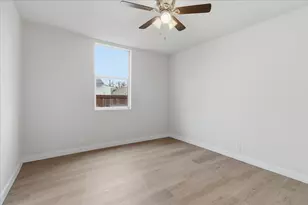 404 S Murray St, McKinney, TX 75069 - Photo 12