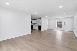 404 S Murray St, McKinney, TX 75069 - Photo 8