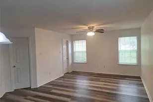 2621 Lee Ave, Fort Worth, TX 76164 - Photo 2