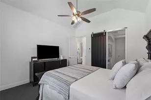 1330 Viridian Park Ln, Arlington, TX 76005 - Photo 4