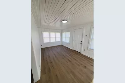 516 W Beach Street, Fort Worth, TX 76111 - Photo 16