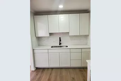 516 W Beach Street, Fort Worth, TX 76111 - Photo 6