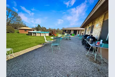 903 N Hoover Avenue, Cameron, TX 76520 - Photo 22