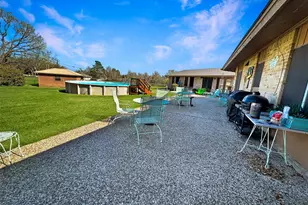 903 N Hoover Ave, Cameron, TX 76520 - Photo 22