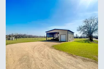 903 N Hoover Avenue, Cameron, TX 76520 - Photo 24
