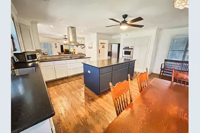 903 N Hoover Avenue, Cameron, TX 76520 - Photo 6