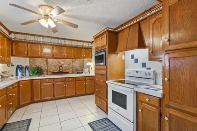 646 Winding Oaks, Waco, TX 76705 - Photo 8