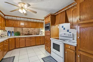 646 Winding Oaks, Waco, TX 76705 - Photo 8