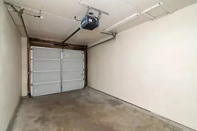 3230 Ridgeview Circle, Irving, TX 75062 - Photo 18