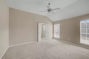 1016 Dawn Ct, Granbury, TX 76048 - Photo 12