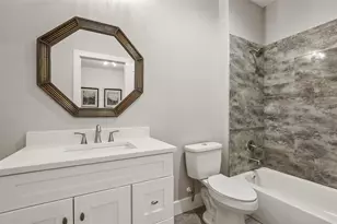 933 W Eighth St, Dallas, TX 75208 - Photo 16