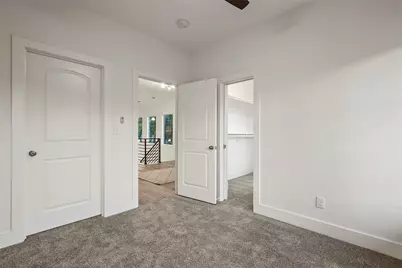 933 W 8th Street, Dallas, TX 75208 - Photo 18