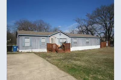 501 W Collins Street, Denison, TX 75020 - Photo 2