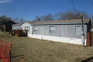 501 W Collins St, Denison, TX 75020 - Photo 4