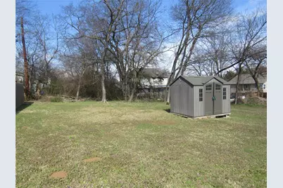 501 W Collins Street, Denison, TX 75020 - Photo 30