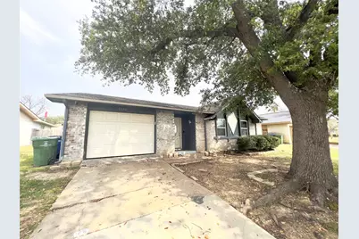 2902 Rayswood Drive, Carrollton, TX 75007 - Photo 2
