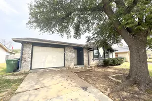 2902 Rayswood Dr, Carrollton, TX 75007 - Photo 2