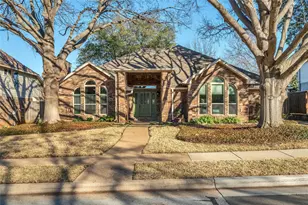 4019 Whitby Ln, Grapevine, TX 76051 - Photo 1