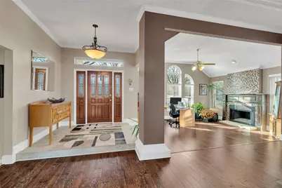 4019 Whitby Lane, Grapevine, TX 76051 - Photo 4