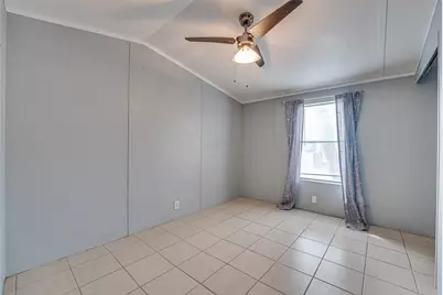 428 Gentry Road, Ennis, TX 75119 - Photo 16