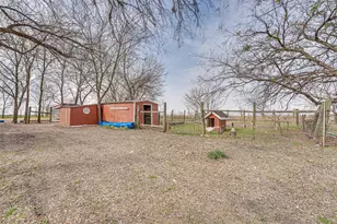 428 Gentry Rd, Ennis, TX 75119 - Photo 22
