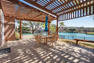 3004 Waterway Ct, Arlington, TX 76012 - Photo 2