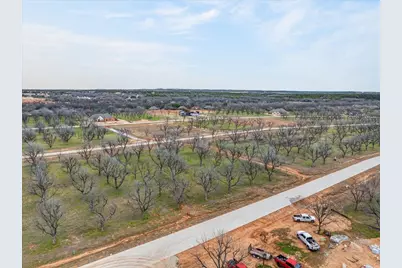 1424 Cirrus Loop, Granbury, TX 76049 - Photo 4